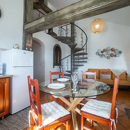 Casa Arcadas Vakantiehuis Angra do Heroísmo