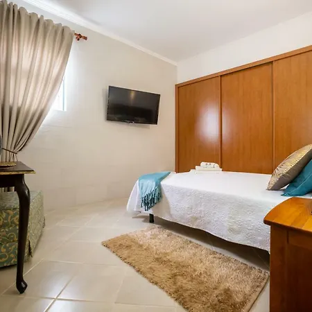 Casa Arcadas Vakantiehuis Angra do Heroísmo
