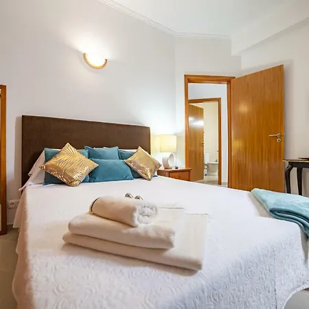 Casa Arcadas アングラ・ド・エロイーズモ