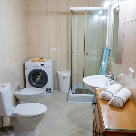 Casa Arcadas * アングラ・ド・エロイーズモ