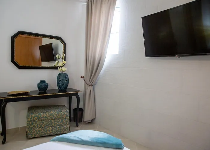 Casa Arcadas * Angra do Heroísmo